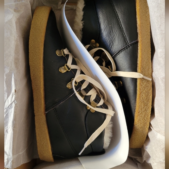 New Size 42 F-troupe Crepe Sole Hiking Black Sheep Fur Boots. - Picture 2 of 12